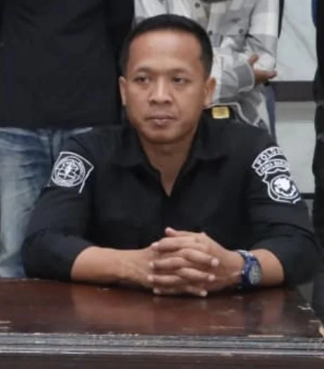 POLIS